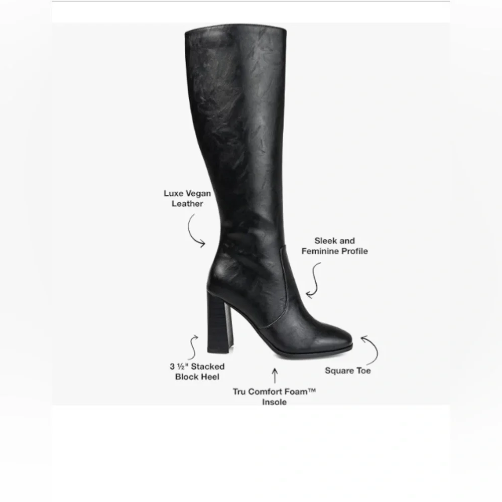 Journee Collection sole material